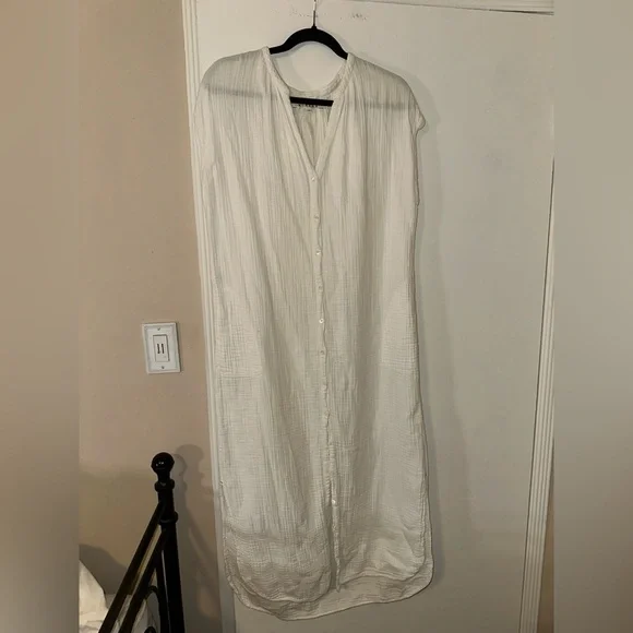 XiRENA White Sleeveless Flowy Dress Size Small - Picture 3 of 8